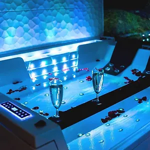 Apartment Jacuzzi, Krakow