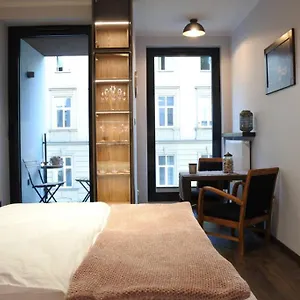 Apartment Boutique 109 - Old City, Luxury Apt. With A Garage, Krakow